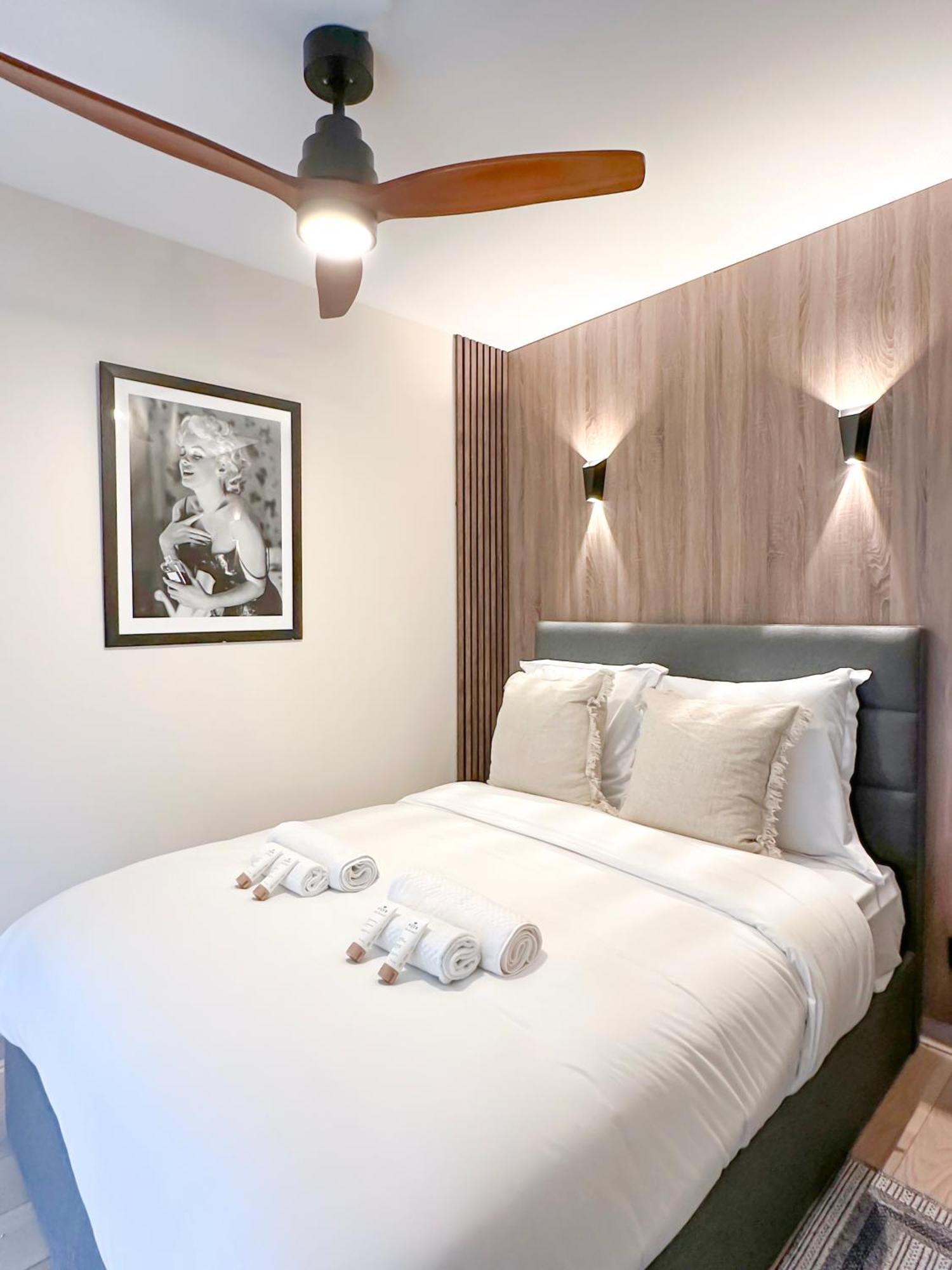- Buttes Chaumont's Park -entire Flats Appartement